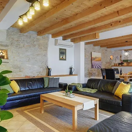 Katarina Holiday home